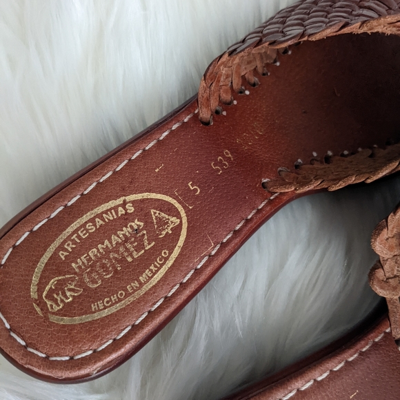 Vintage Artesanias Hermanos Gomez Woven Leather Sandals | 7.5 - Picture 6 of 9